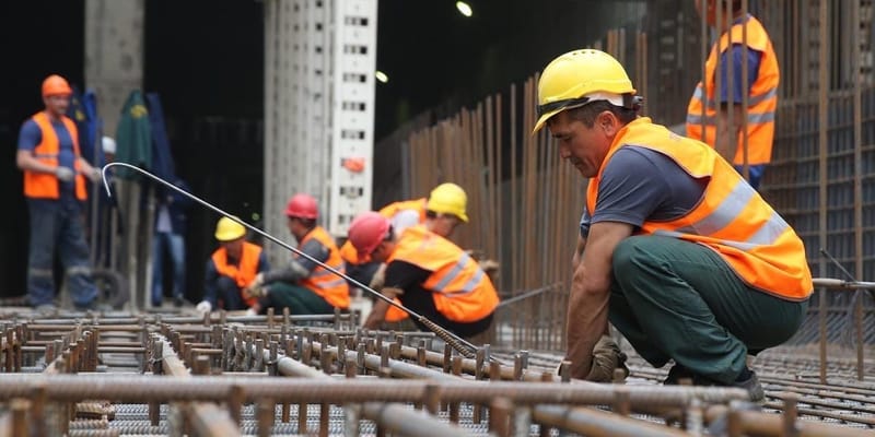 Лишь 15% мигрантов из Кыргызстана уезжают за рубеж на заработки официально изображение публикации