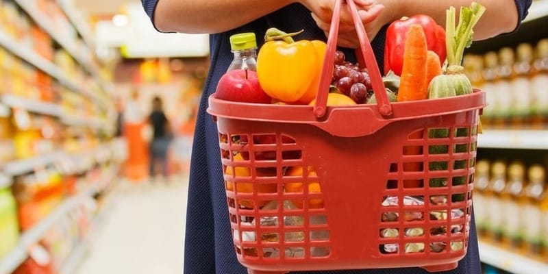 Больше бензина, меньше моркови: как за 10 лет изменилась покупательная способность кыргызстанцев изображение публикации