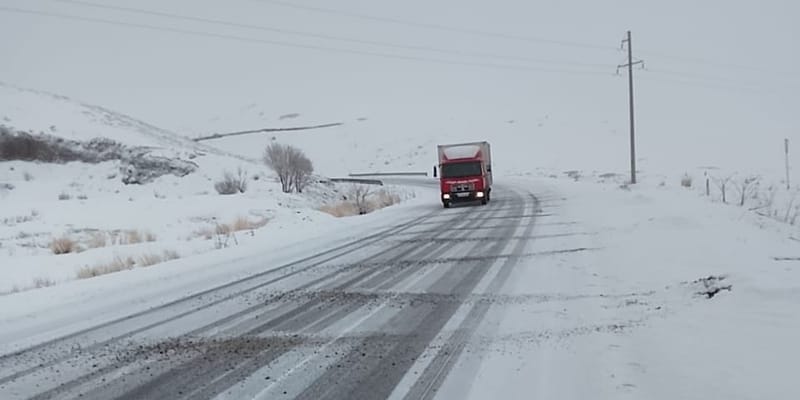 Ситуация на дорогах Кыргызстана: перевалы открыты, но риск лавин сохраняется изображение публикации