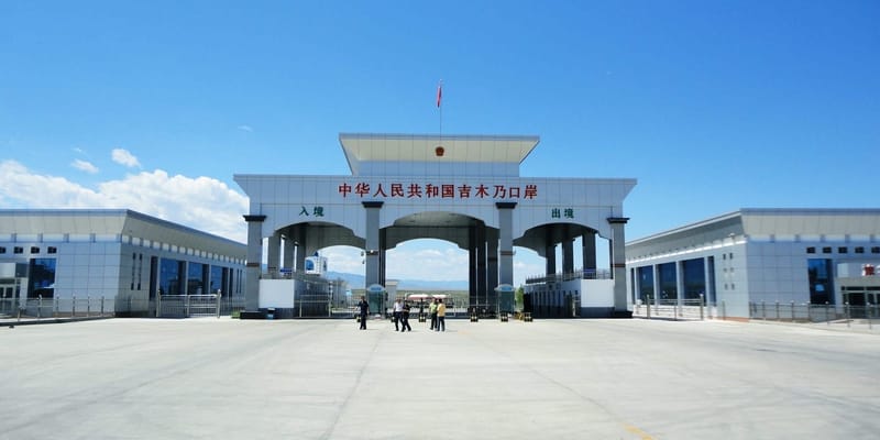 На КПП «Торугарт» запустили электронную очередь для фур изображение публикации