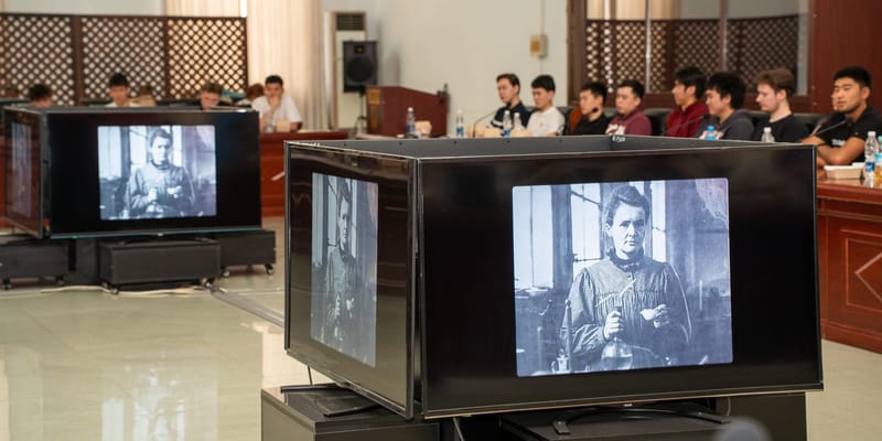 Фильм «Атом» Оливера Стоуна в Бишкеке: в КГТУ им. И. Раззакова обсудили будущее энергетики Кыргызстана изображение публикации