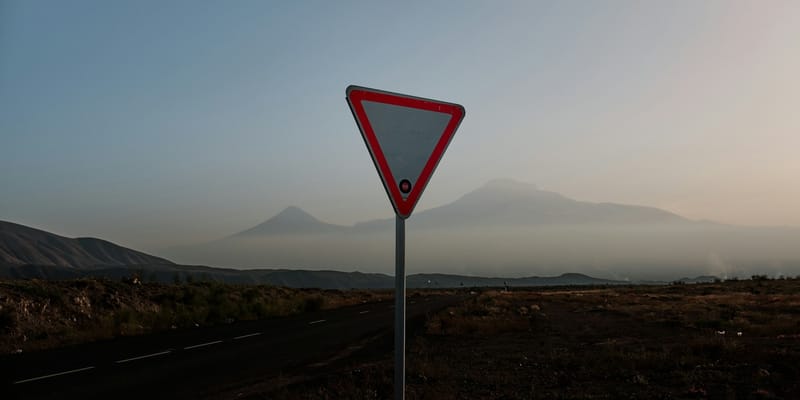 Экономика знаков: сколько может стоить безопасность на дорогах Кыргызстана изображение публикации