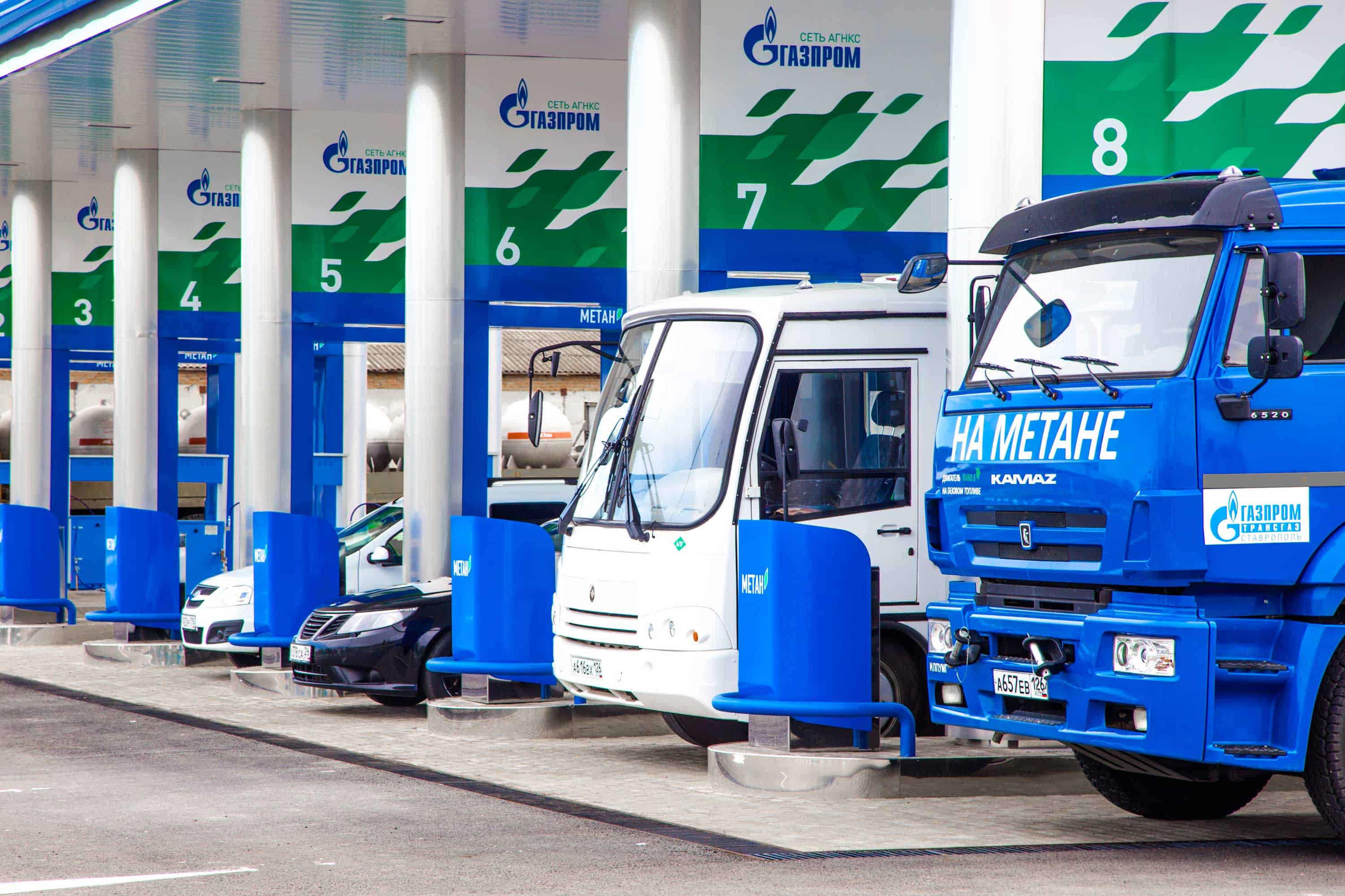 Абылгазиев призвал переводить на газ машины и жилмассивы в Бишкеке