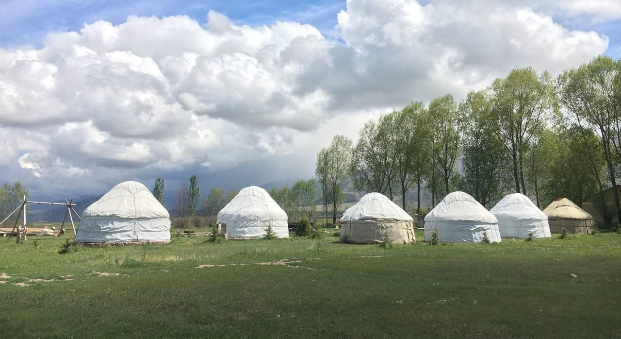 Аренда земель, поборы местных властей — турбизнес рассказал президенту о проблемах