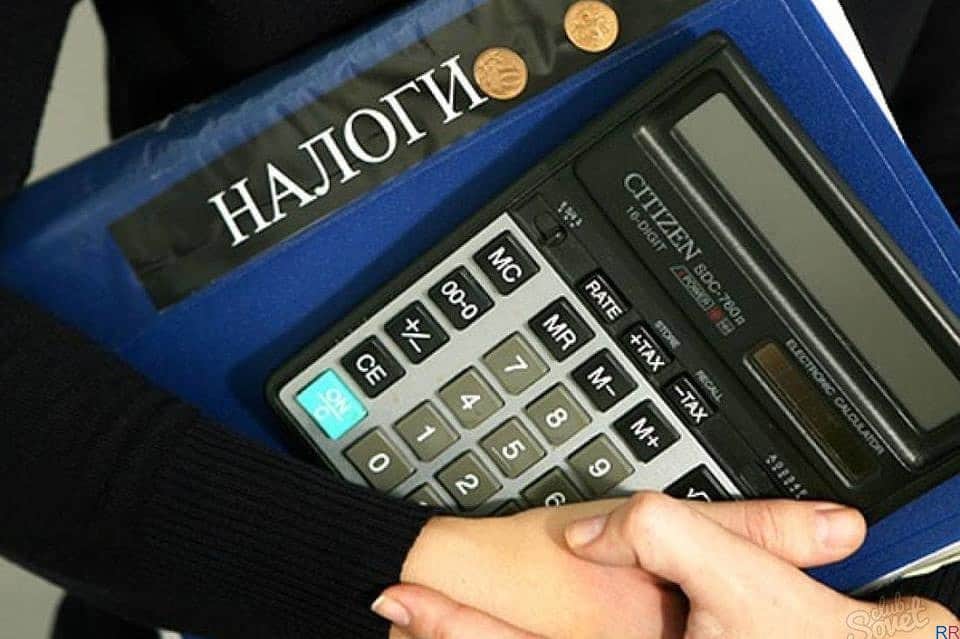 Депутат предложил уволить налоговиков за недобор 1.2 млрд сомов в 2019 году