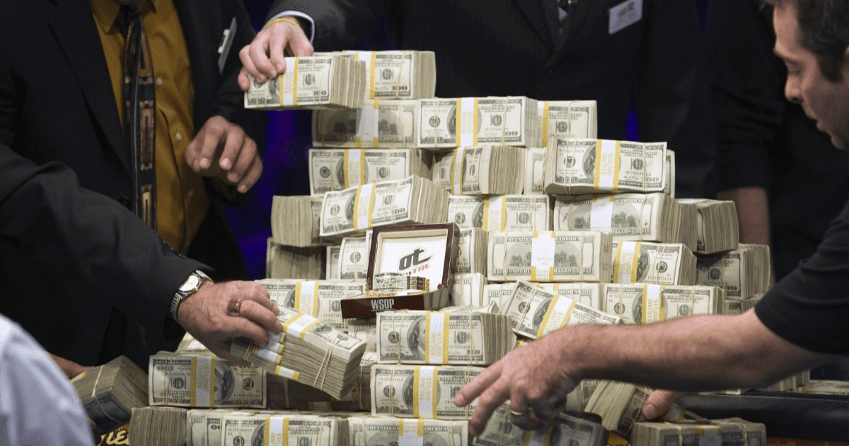 Президент ответил на вопрос о «прикарманивании» донорских денег