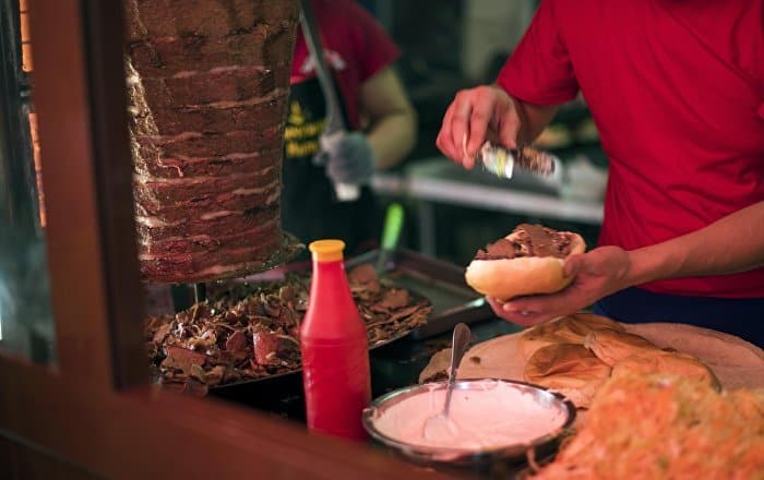 Бизнес Бишкека в июле оштрафовали на 400 тысяч сомов. В основном кафе и точки фастфуда