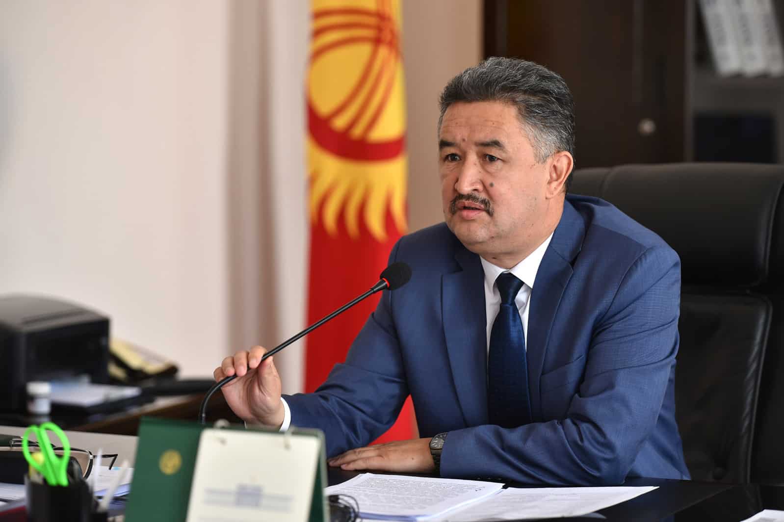 Не ипотекой единой: Баатырбеков призвал повышать доступность жилья с помощью комплекса мероприятий