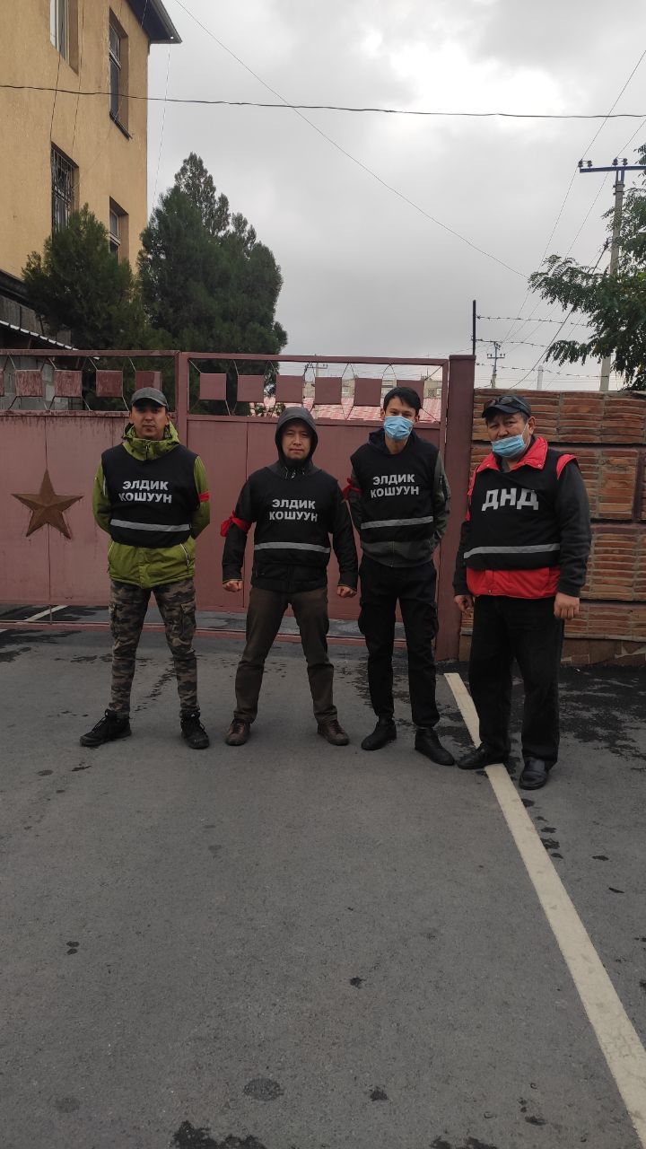 Дружинники Бишкека объединяются для защиты от мародерств. ВИДЕО, КОНТАКТЫ