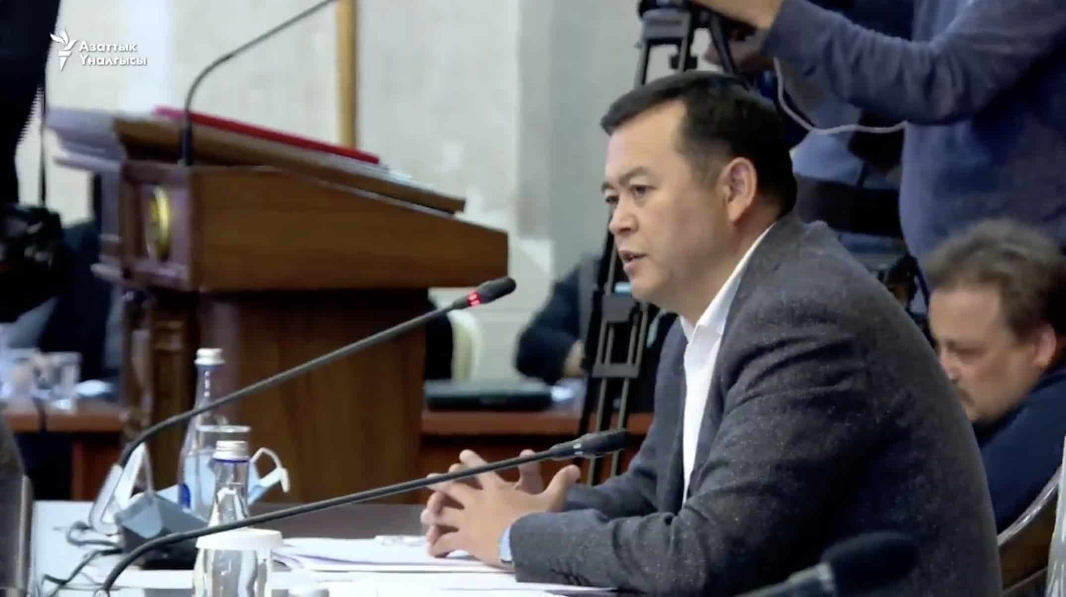 Лидер партии «Мекеним Кыргызстан» Мирлан Бакиров стал и.о. спикера Жогорку Кенеша. ОБНОВЛЕНО