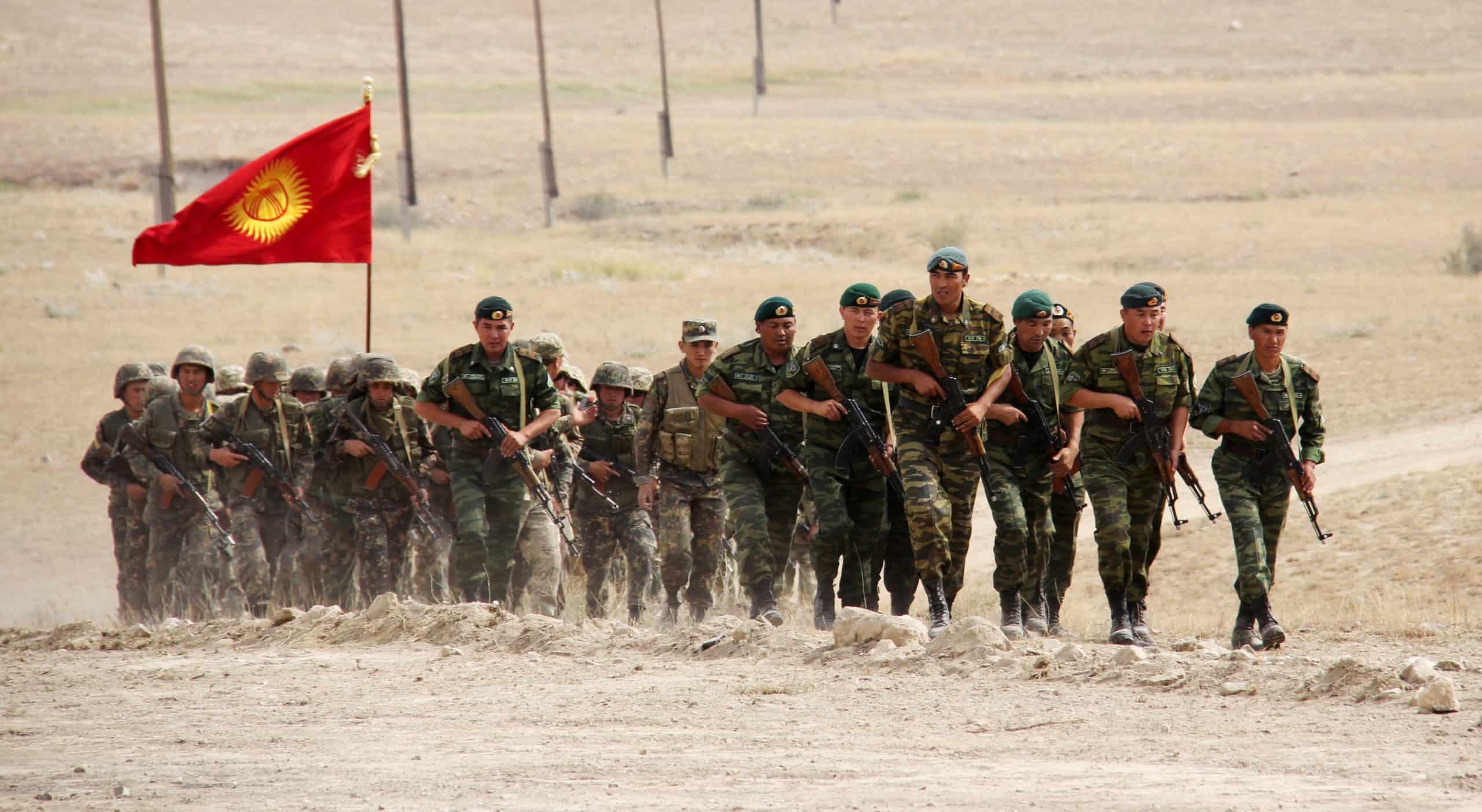 Садыр Жапаров выступил за улучшение материально-технического обеспечения пограничников