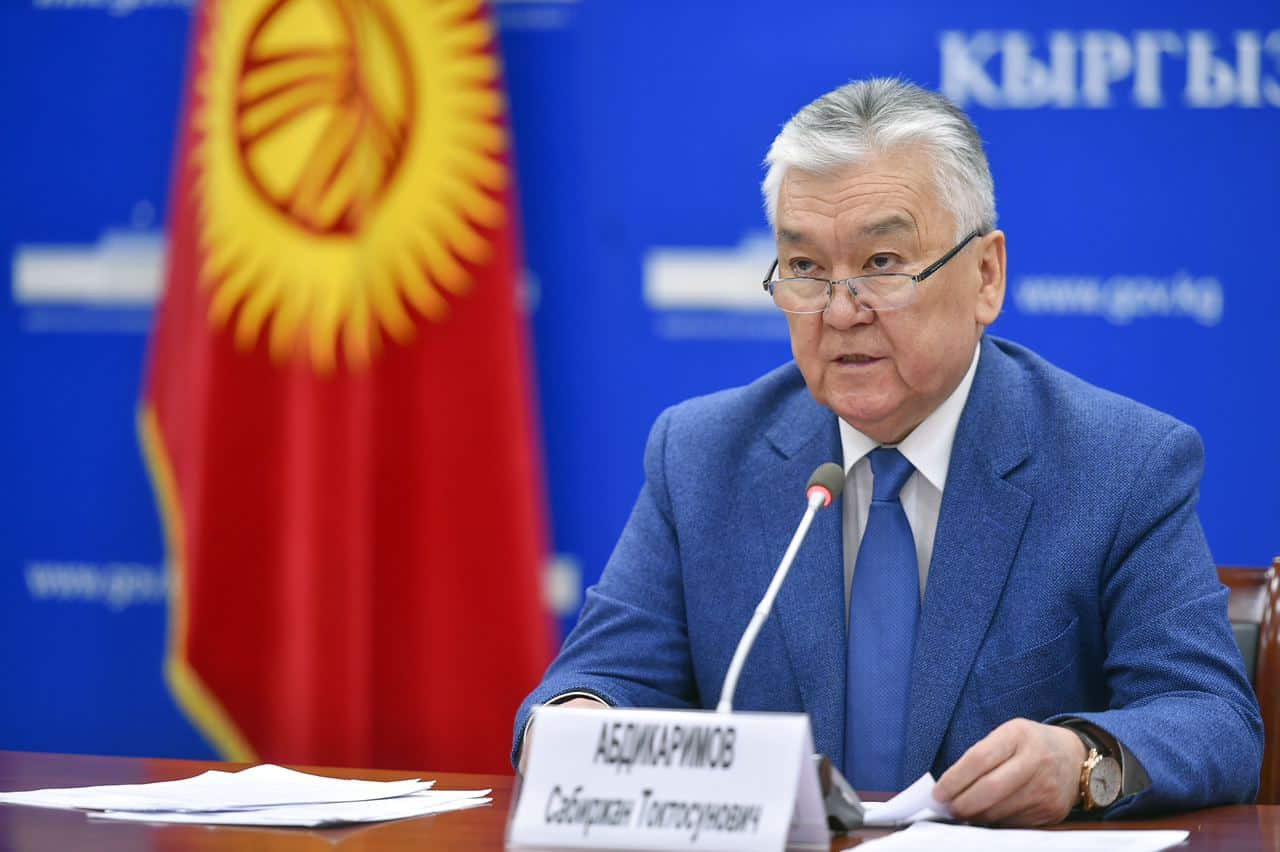 Минздрав попросил избирателей с температурой проголосовать после 18:00 в отдельных кабинках