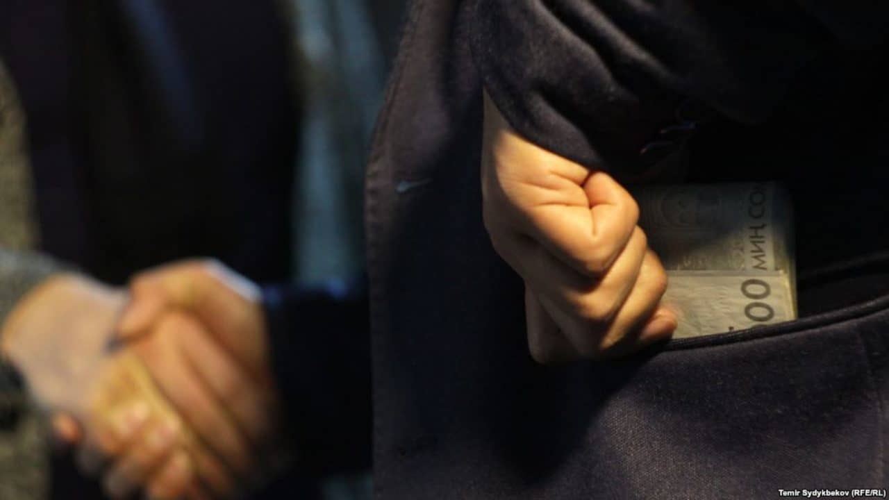 В Ала-Букинском районе вскрыли миллионные махинации при строительстве мостов и улиц