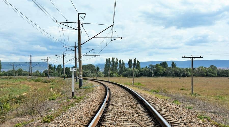 Российская компания займется электрификацией железных дорог КР