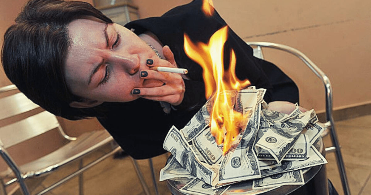 Калькулятор курильщика: Узнать цену вредной привычки предложил Минздрав