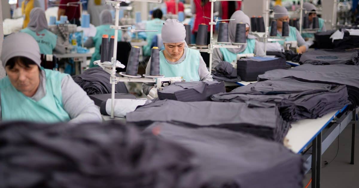 Уровень занятости трудоспособных женщин в Кыргызстане составил меньше половины