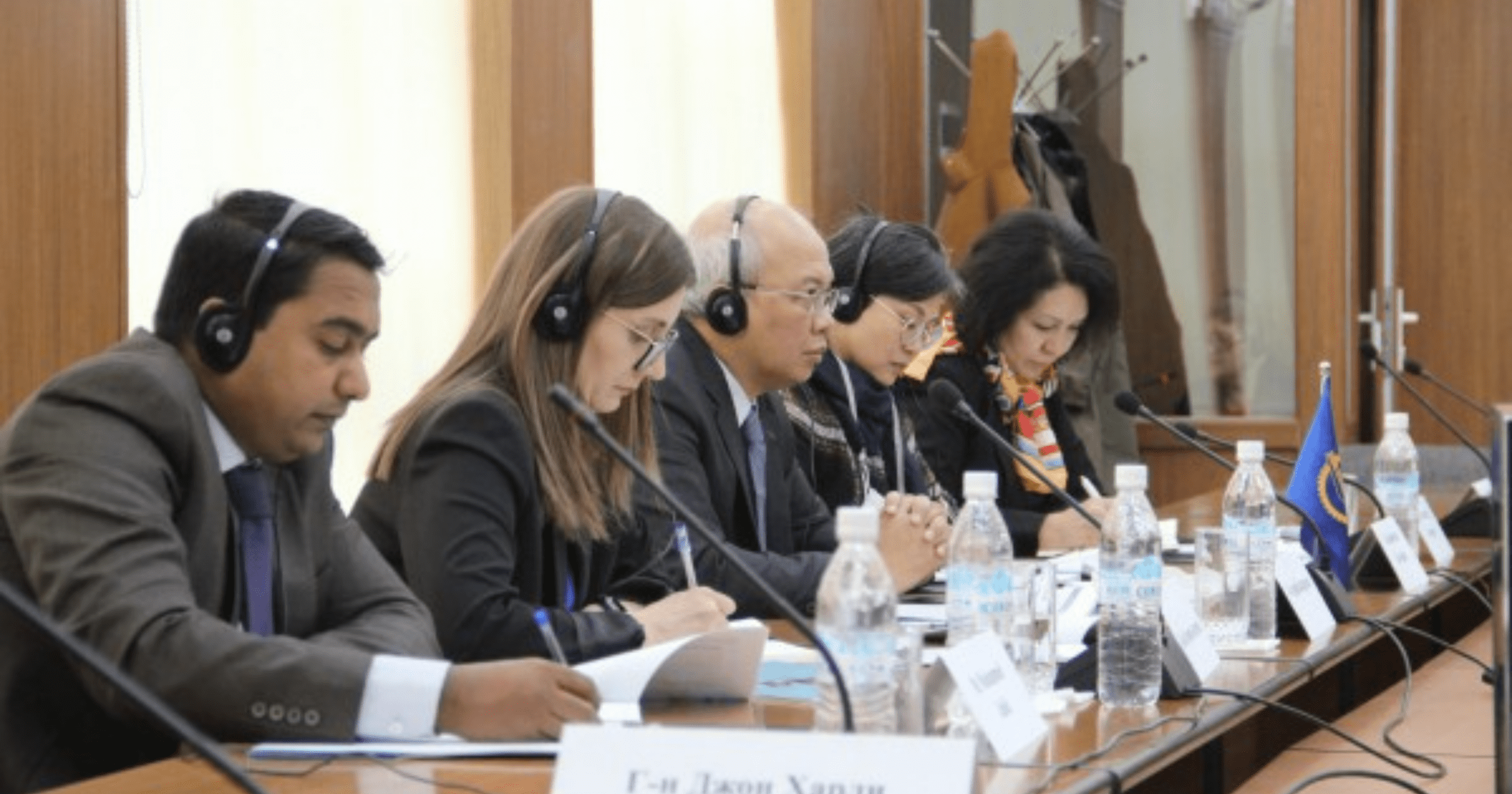 Власти собираются взять $50 млн у АБР на поддержку бюджета