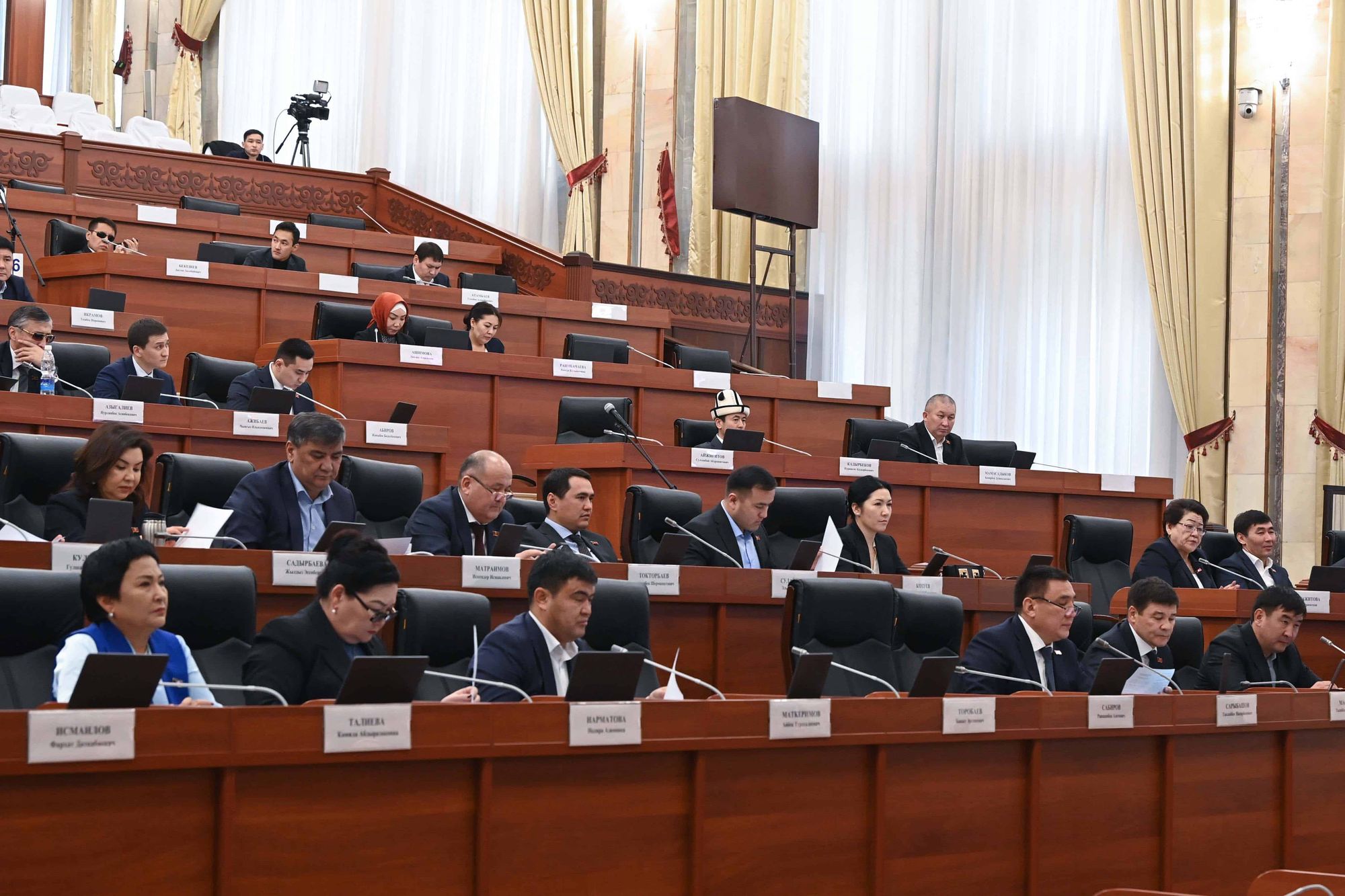 В ЖК создали комиссию для изучения эффективности управления и приватизации госимущества