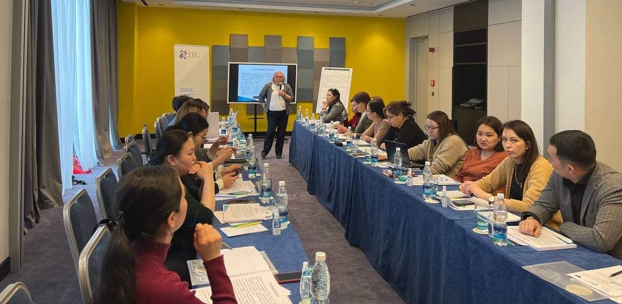 В Бишкеке прошел семинар для представителей текстильно-швейной отрасли