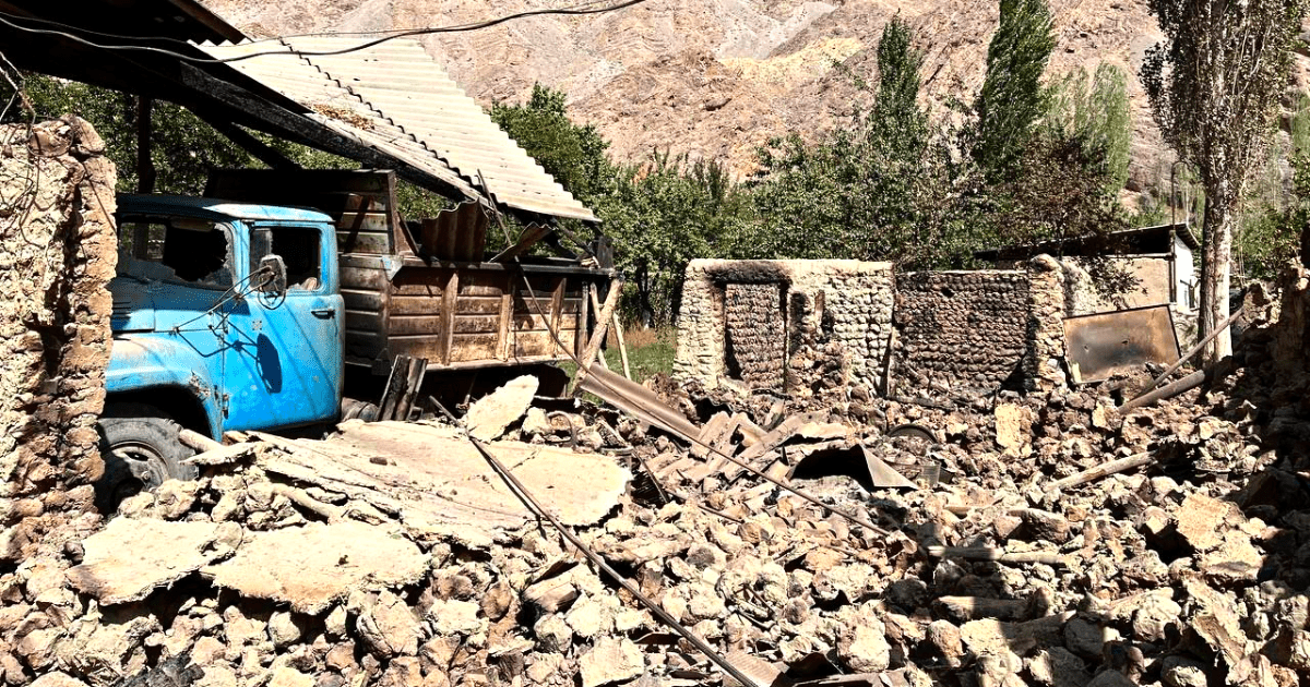 Страшные фото — во что превратилось село Ак-Сай после нападения таджикских военных