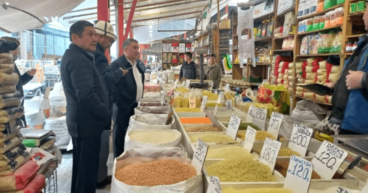 На рынках Бишкека идет снижение цен на продовольственные товары — Госантимонополия
