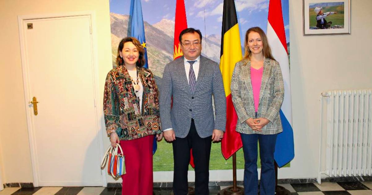 Бельгия заинтересована в меде и бутилированной воде из Кыргызстана