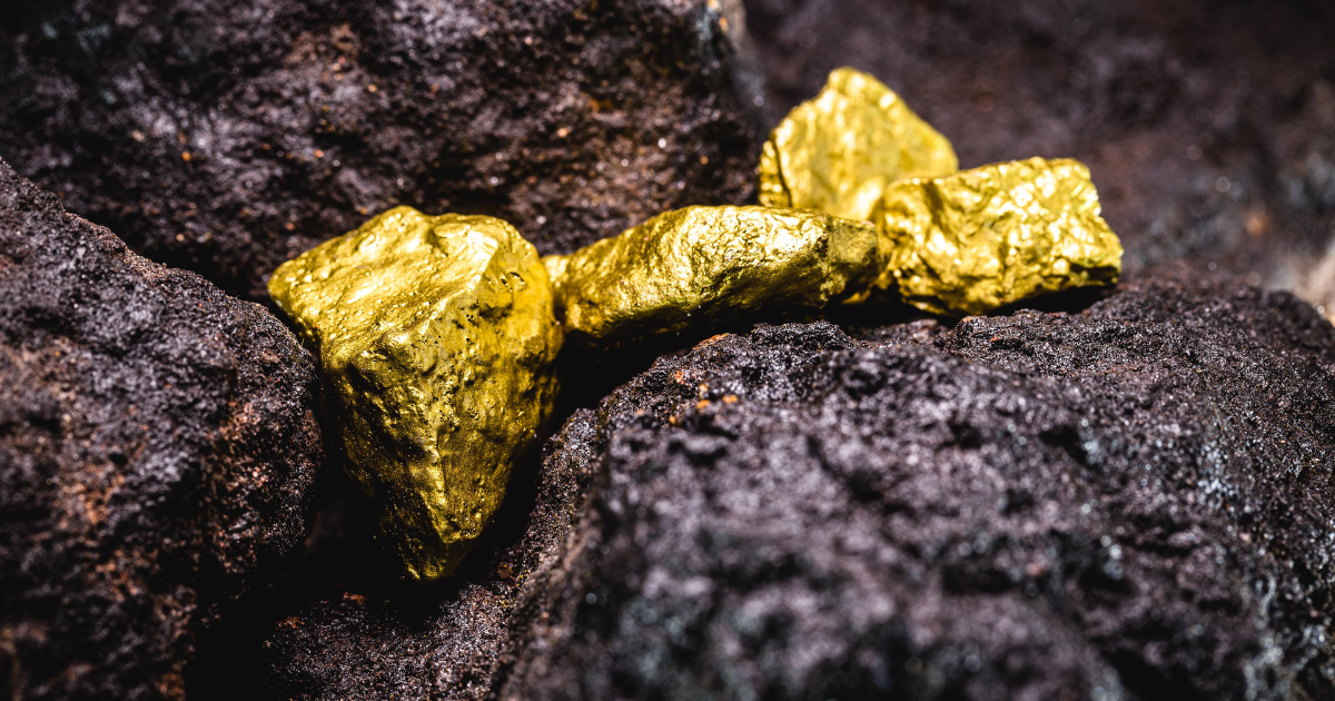 В Джалал-Абадской области в золотодобывающих компаниях выявили нарушения
